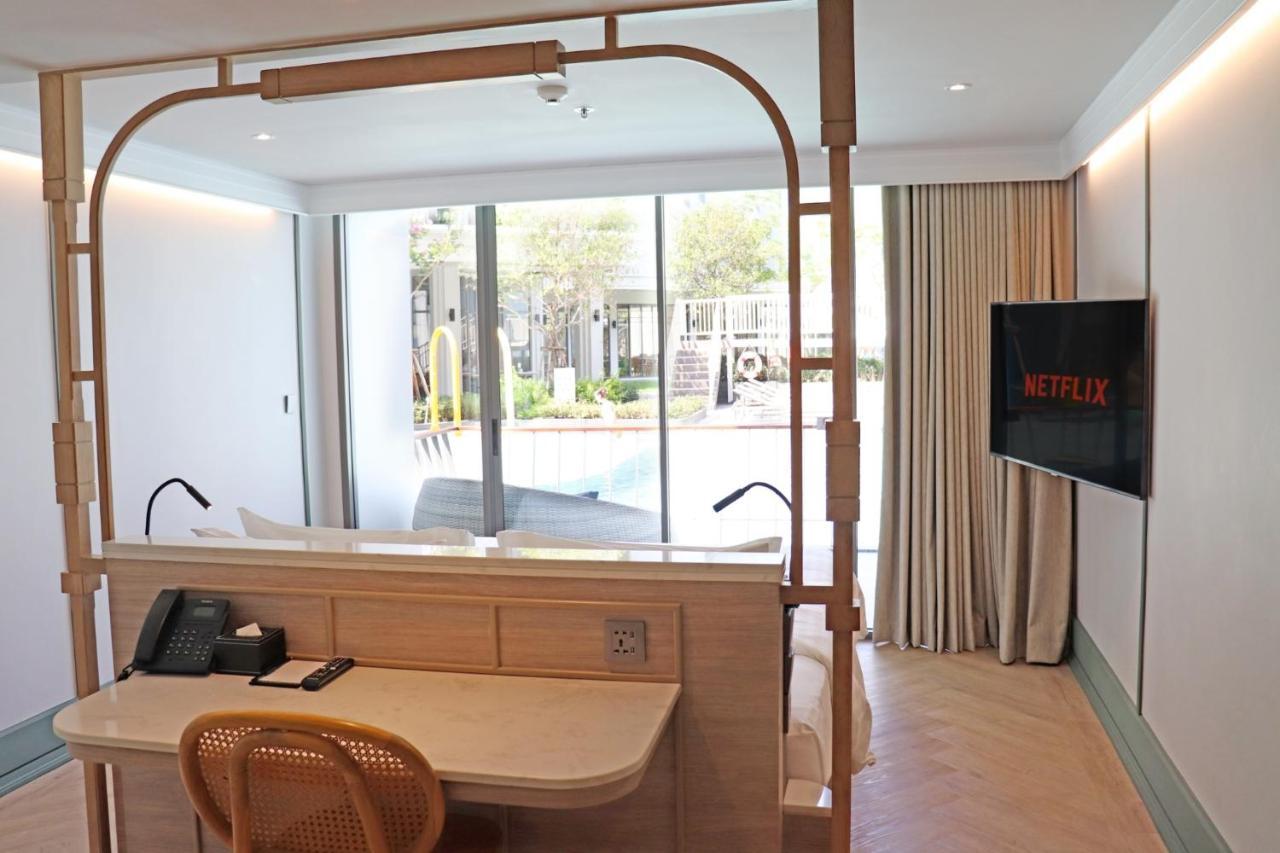 โรงแรม The Quarter Chaophraya By Uhg