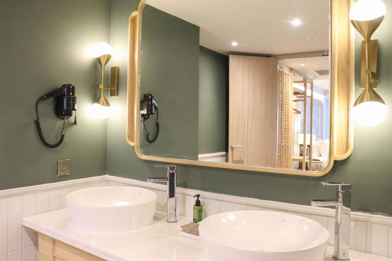 โรงแรม The Quarter Chaophraya By Uhg 4*